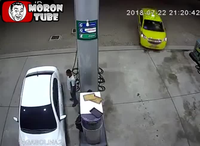 Video :Brazil - a robber was shot in the head for disobeying him (Public Averti)